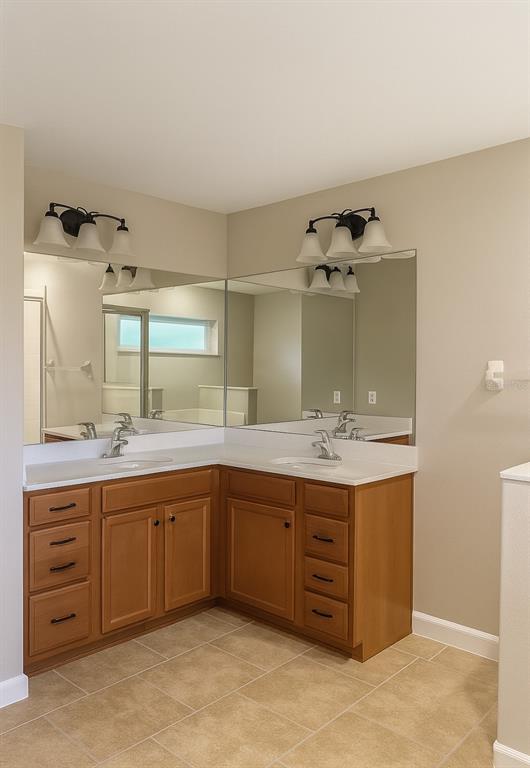 Building Photo - 104 S Coopers Hawk Way