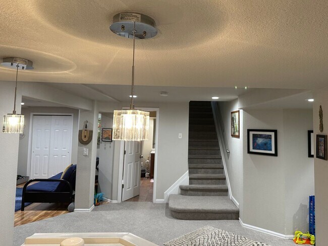 Building Photo - February 2026 SFH in Valley Traditions Lit...