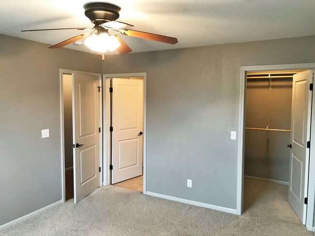 Building Photo - 3D Tour Available - 1-Car Garage + Back Patio + LVT Flooring! Available July 3rd!