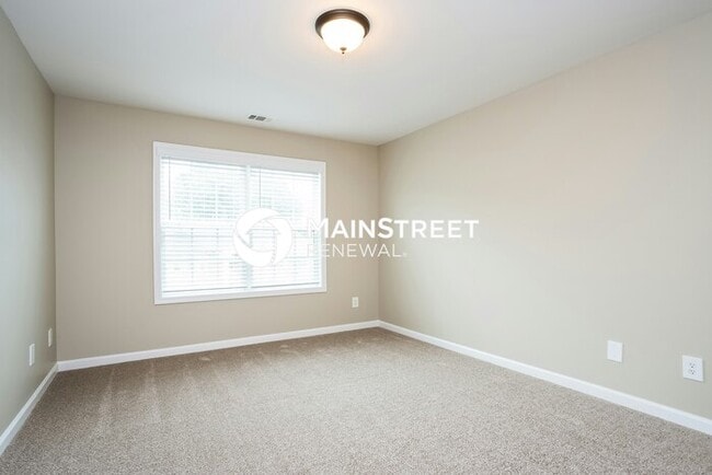 Building Photo - 4 Bedroom Pet-Friendly Home in Atlanta, GA with Main Street Renewal