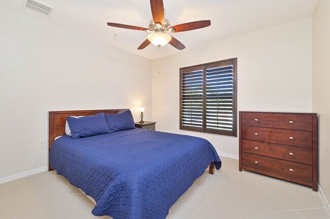 Building Photo - ** 2Bed/2Bath - Turnkey Condo in Bella Ter...