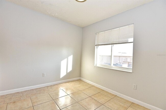 Building Photo - 123 Lori Anne Ln