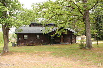 Building Photo - 2732 NC-24