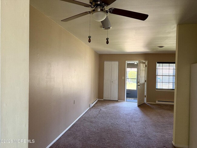 Building Photo - 20 Yorkshire Ct