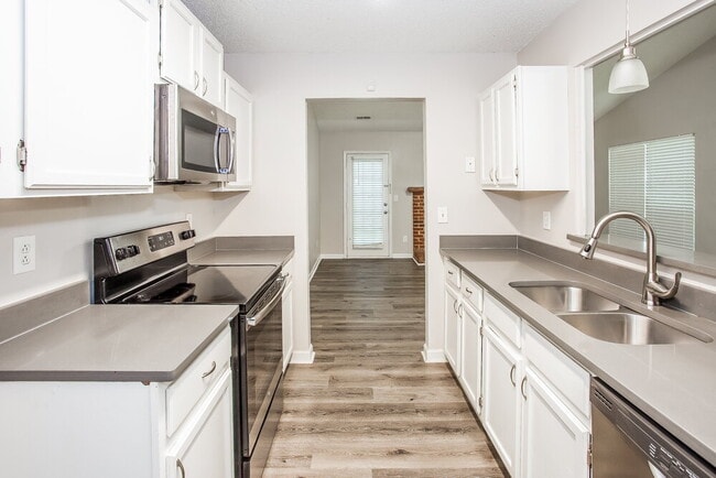 Building Photo - 3434 Braewick Pl