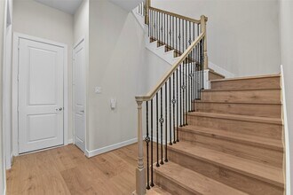 Building Photo - 1612 Northwood St