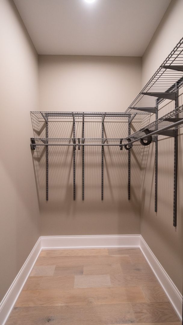Building Photo - Newly Rehabbed 3-bedroom, 2-bath Gem with In-Unit Washer/Dryer! Discover Uptown Living.
