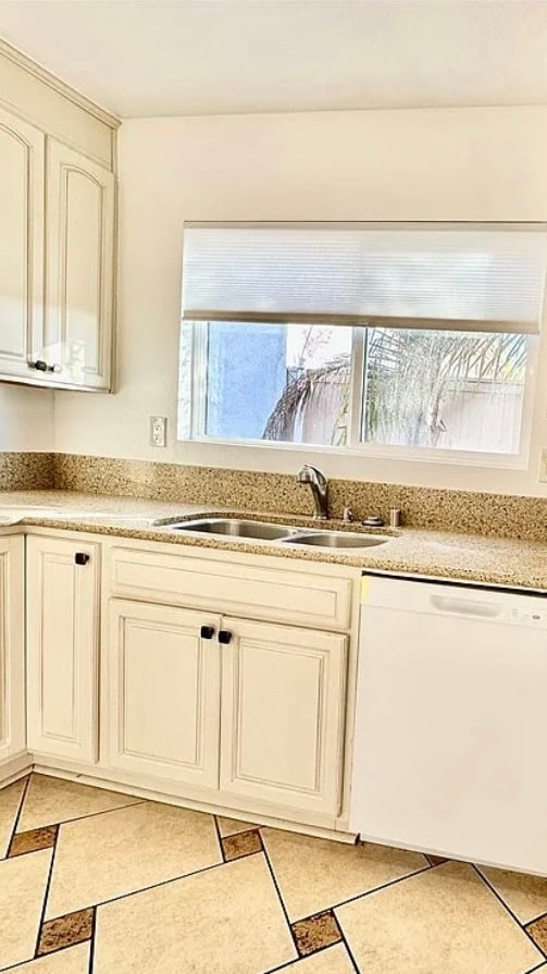 Building Photo - 34054 Mazo Dr