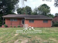 Building Photo - Spacious 3-Bedrooms in White Station Schoo...