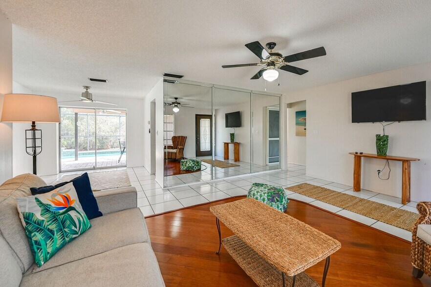 Building Photo - 4261 Pearl Harbor Dr