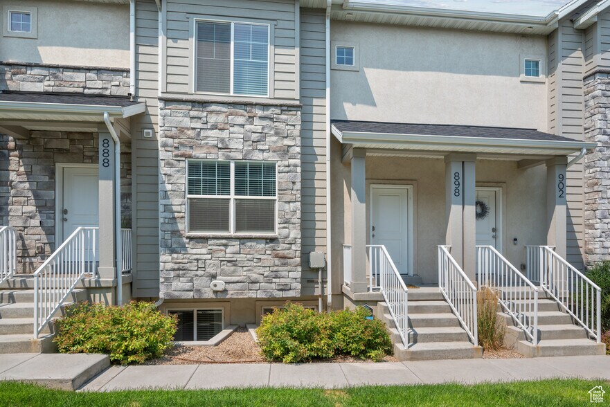Building Photo - 898 N 1120 E