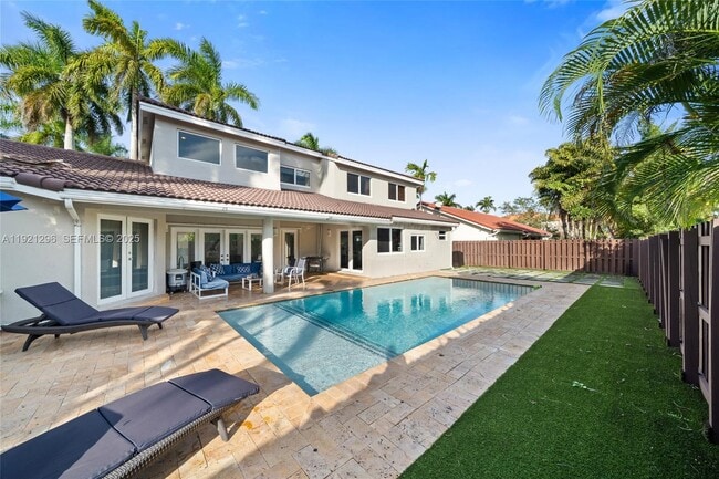 Building Photo - 15484 SW 42nd Terrace