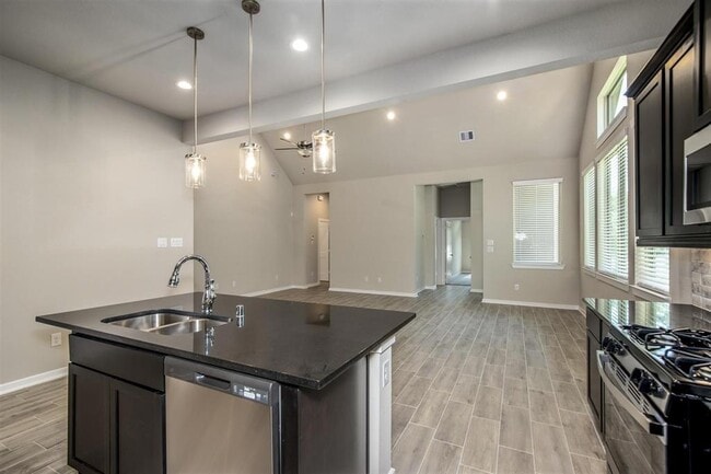 Building Photo - 235 N Spotted Fern Dr