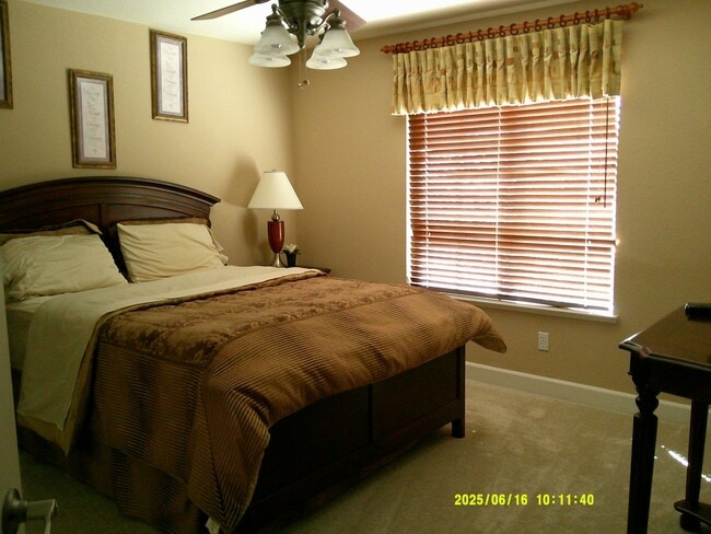 Building Photo - 5002 Ridgefield Cir