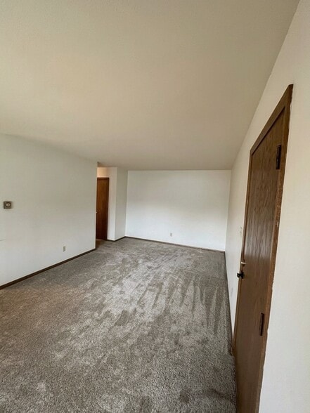 Building Photo - 2536 Spooner Ave