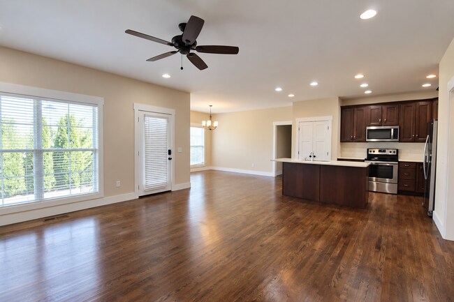 Building Photo - 1137 Cross Pointe Dr