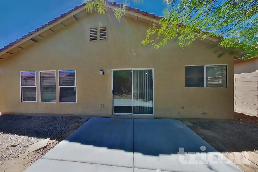 Building Photo - 3144 McLennan Ave