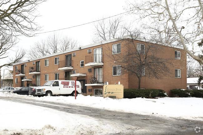 Primary Photo - 96th Street Apartments