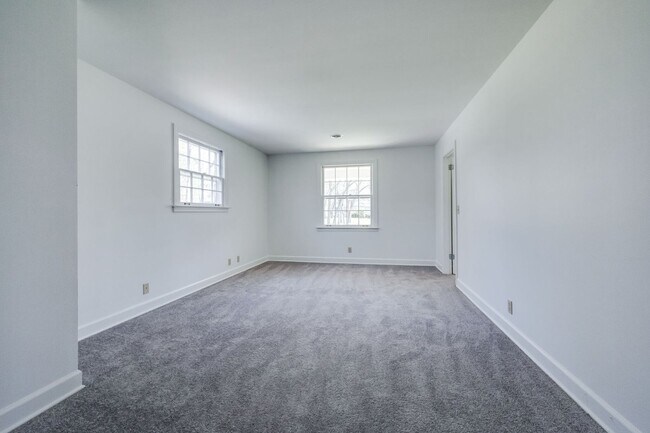 Building Photo - 795 Greeley Dr