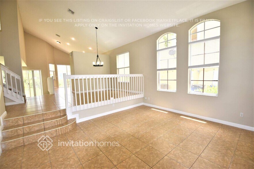 Building Photo - 2736 Misty Oaks Cir