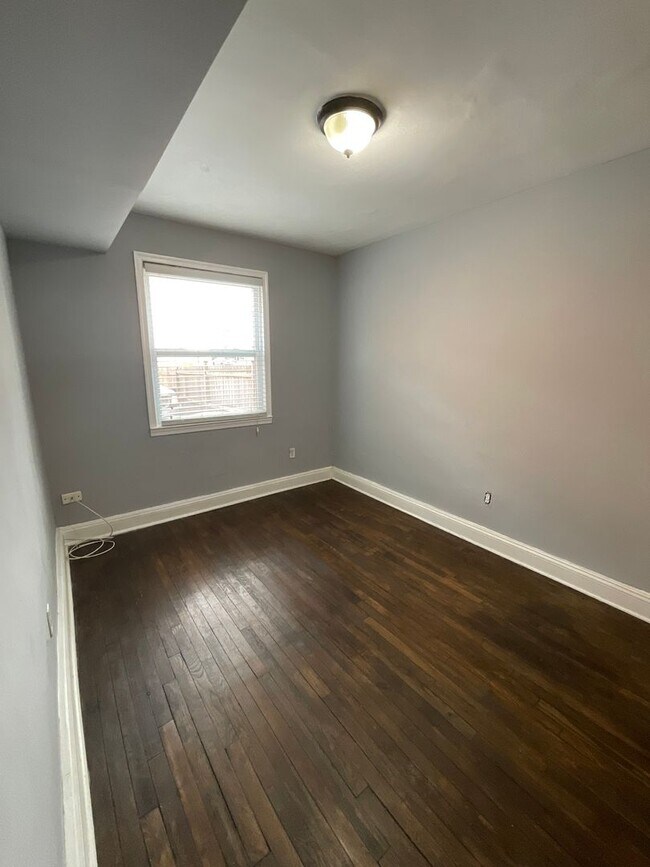 Building Photo - 1766 Gales St NE