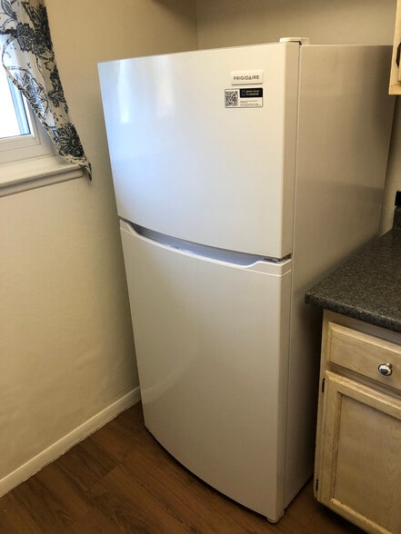 Building Photo - 1006 W Calle del Sol