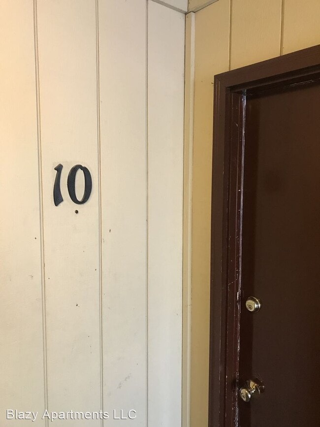 Building Photo - 154 S Binkley St