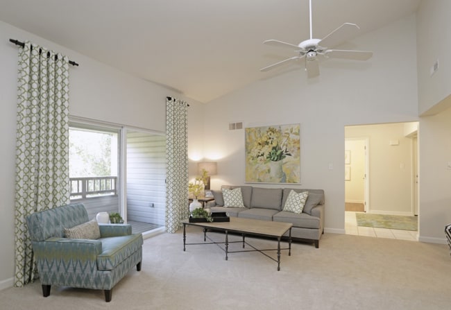 Interior Photo - Lakemont Apartments