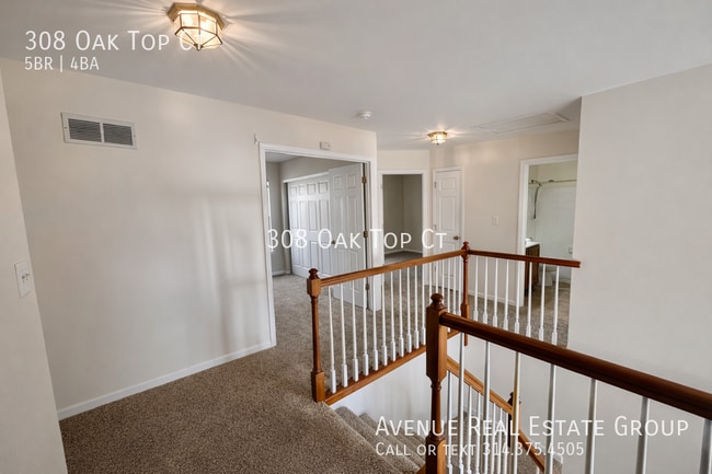 Building Photo - 308 Oak Top Ct