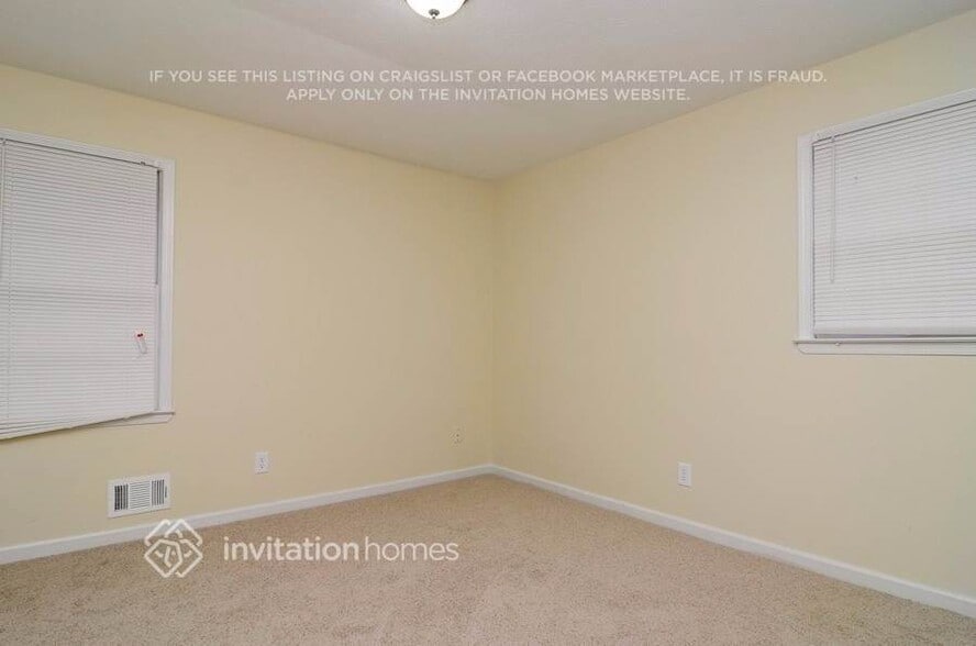 Building Photo - 2668 Earl Dr