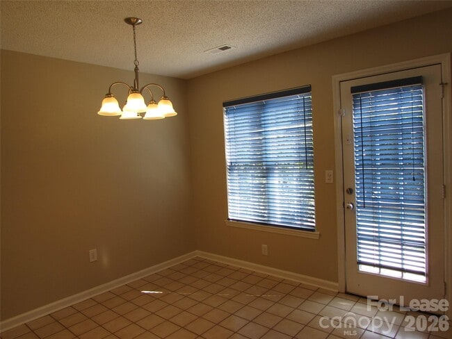 Building Photo - 108 Teaberry Ct