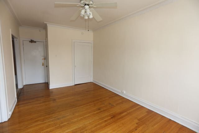 Building Photo - 1455 W Byron St