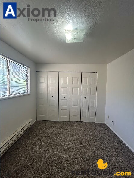 Building Photo - 2147 Marigold St