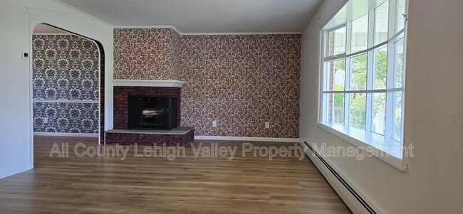 Building Photo - 7102 Linden Rd