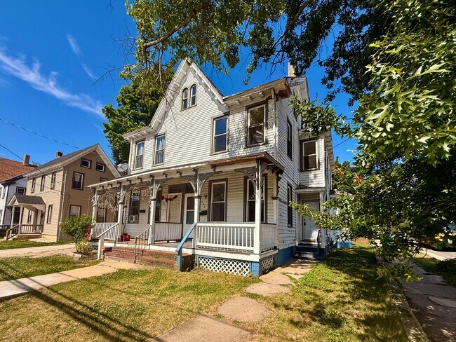 Building Photo - 281-283 South Ave