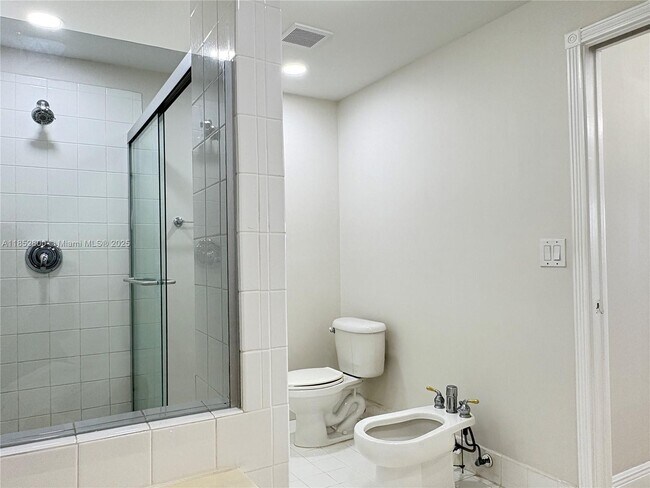 Building Photo - 10730 NW 66th St