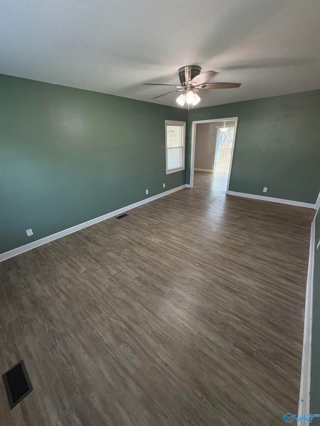 Building Photo - 3118 Adonna Dr NW