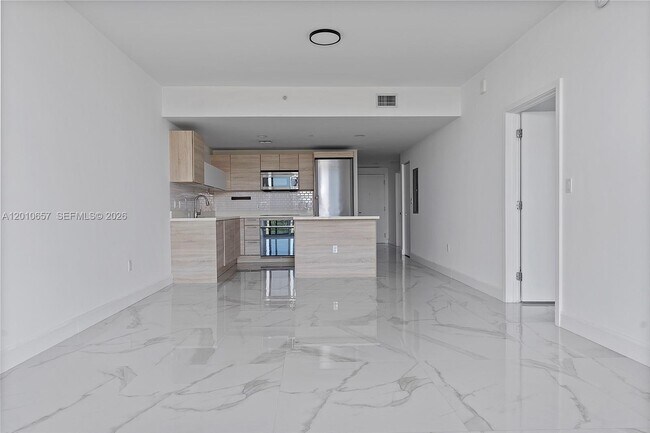 Building Photo - 16385 Biscayne Blvd
