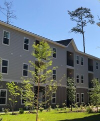 Building Photo - **Summer Leasing Promotion at Turtle Creek**