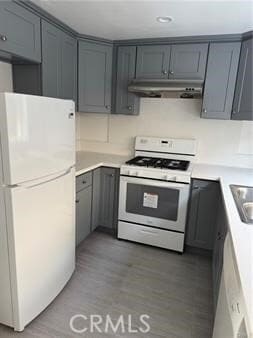 Building Photo - 100 S Chapel Ave