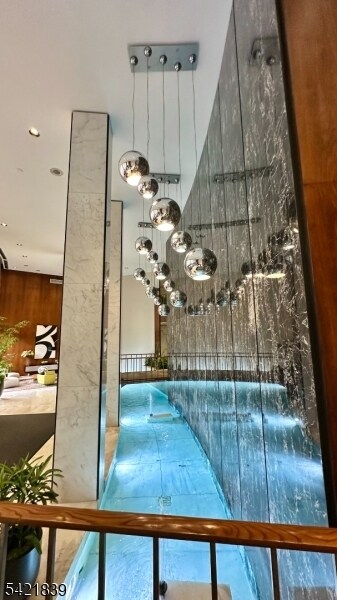 Building Photo - 1 Claridge Dr