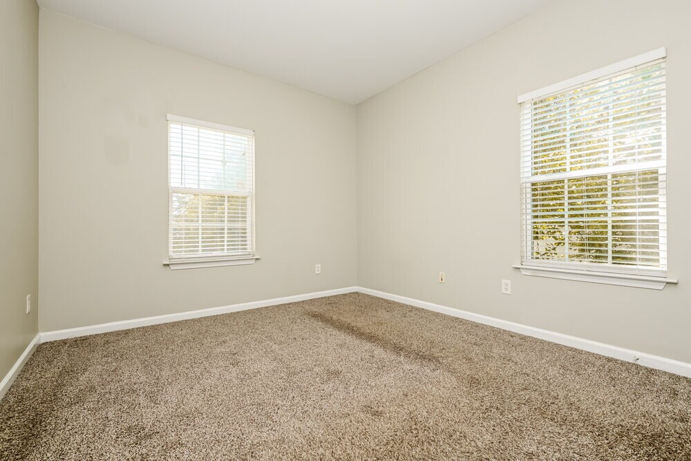 Building Photo - 292 Monarch Village Way