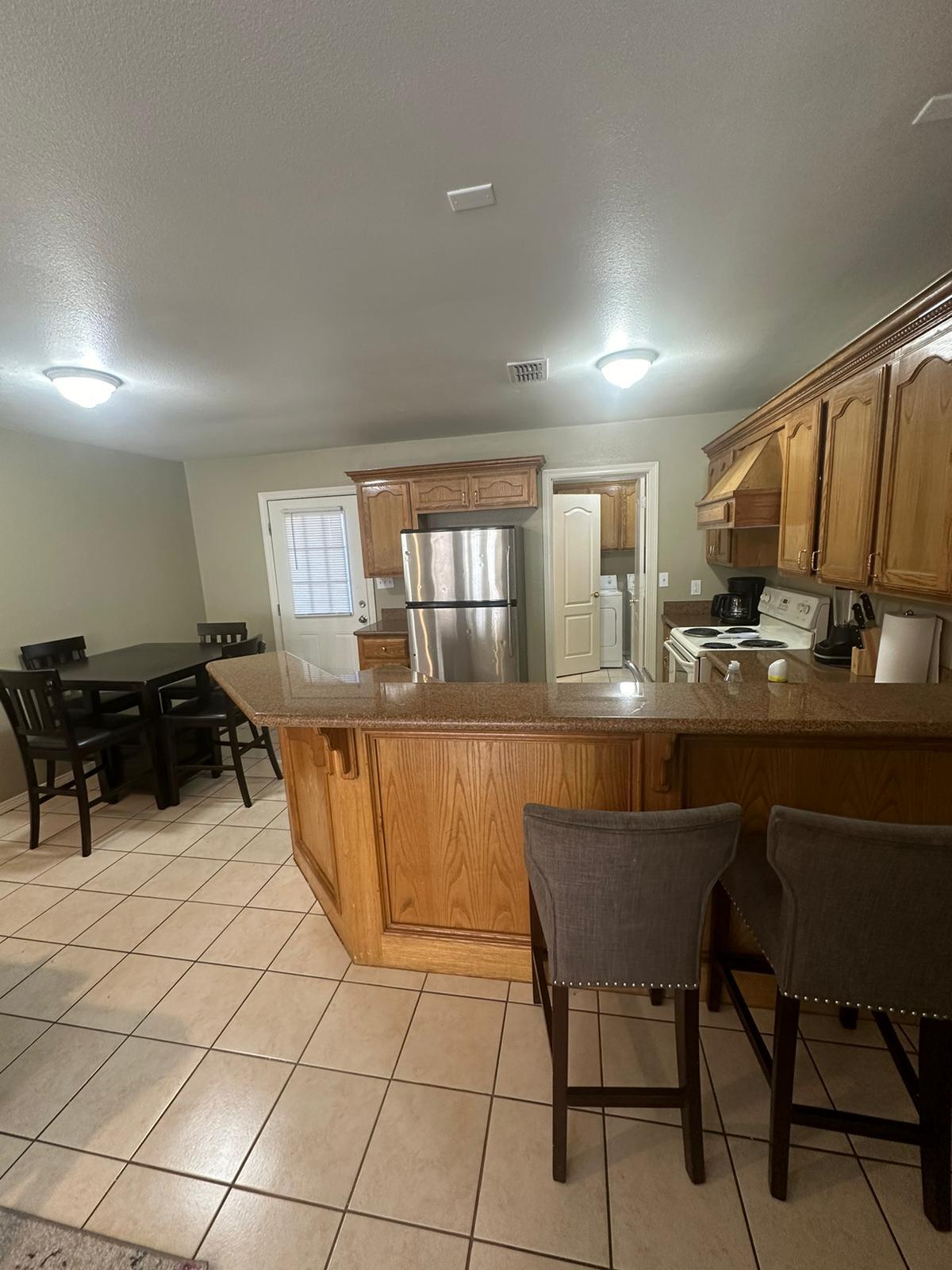 Building Photo - 1304 W Fig Ave