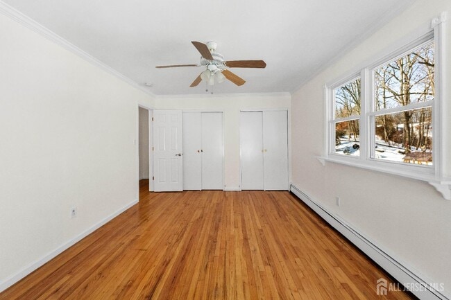 Building Photo - 691 Cook Ave