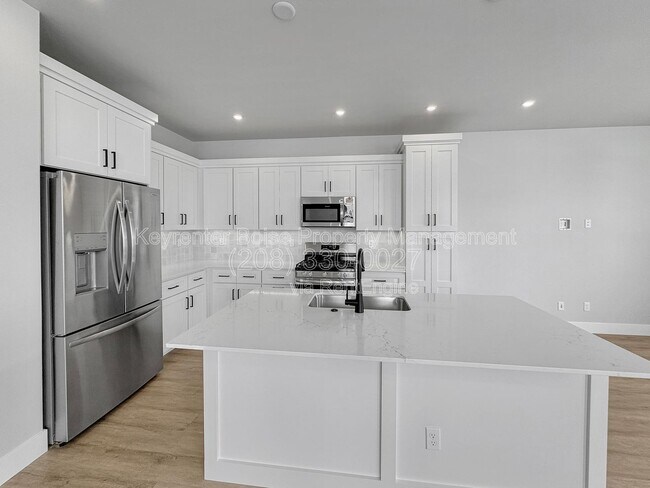 Building Photo - 152 S Koyukuk Ln