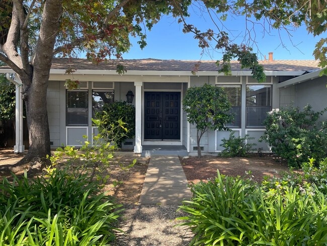 Building Photo - Beautifully Remodeled 3BR Home in Gilroy | Modern Upgrades, Garage & Move-In Ready