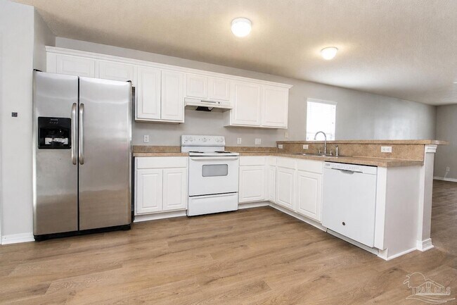 Building Photo - 10588 Wilderness Ln