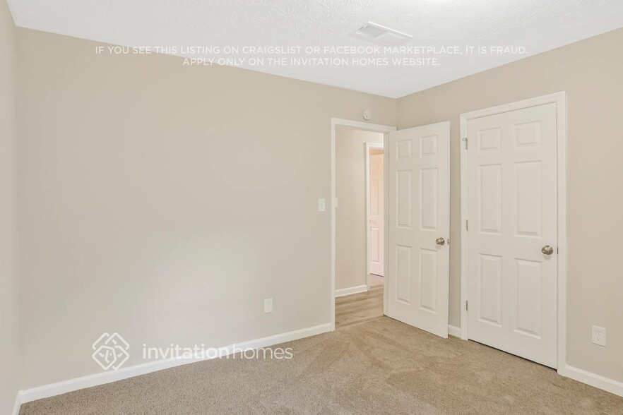 Building Photo - 3920 Wood Path Ln