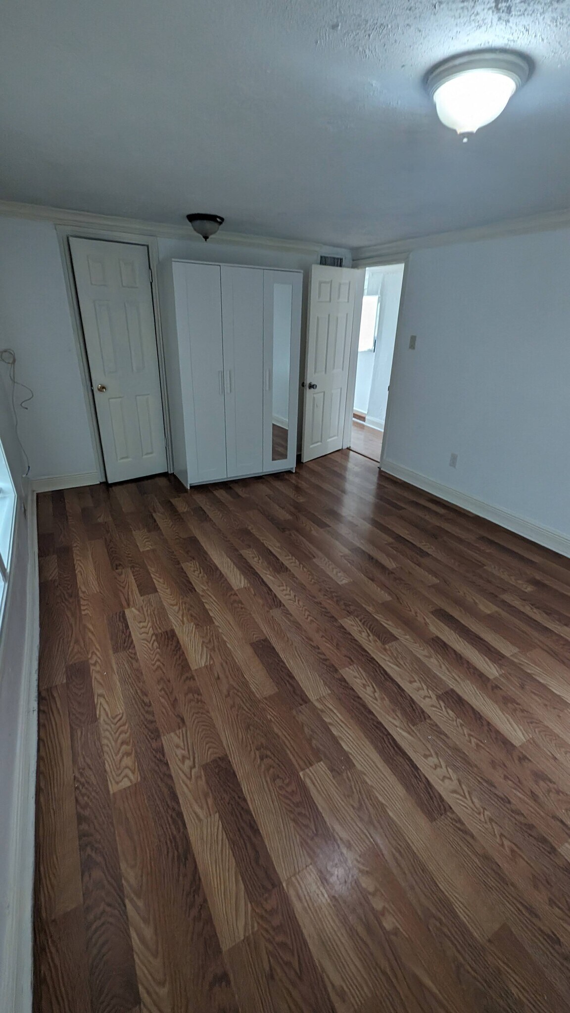 Main bedroom - 203 Johnson St