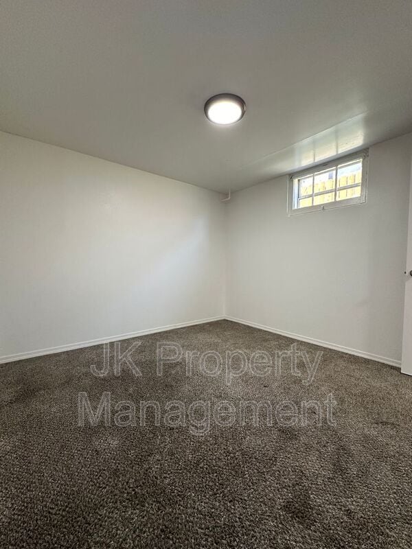 Building Photo - 2510 2nd Ave N